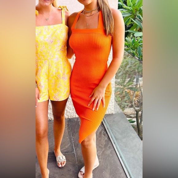 FITTED ORANGE DRESS - Picture 1 of 1